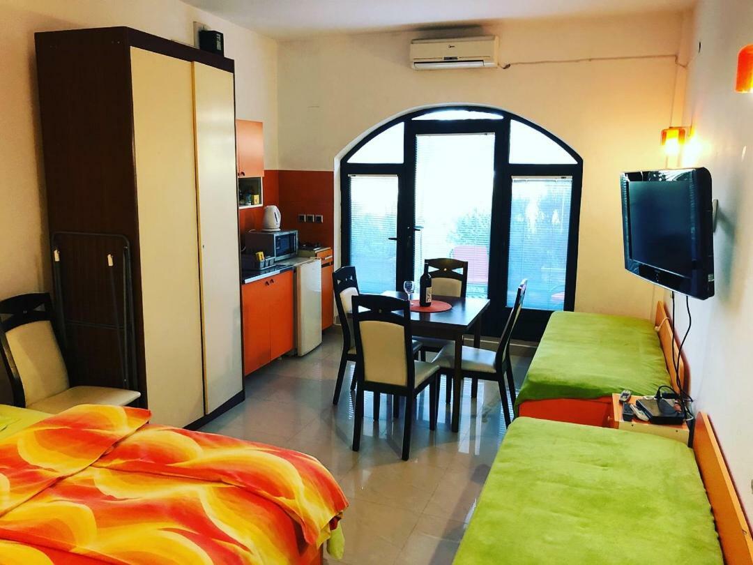 Apartments Afrodita Bar Εξωτερικό φωτογραφία